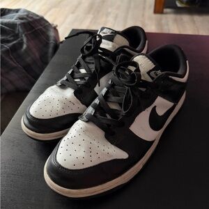 Nike Men's Panda Black and White Dunks